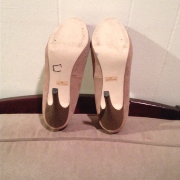 Penny loves Kenny taupe & brown high-heeled shoes. - Picture 5 of 7